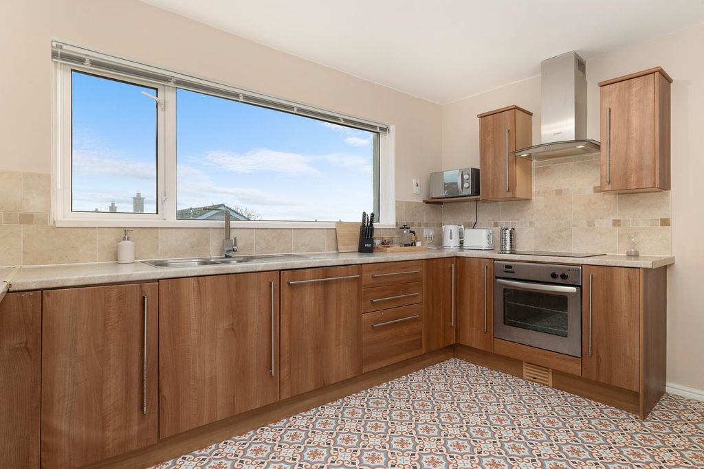 Additional image 6 of 2 bed flat for saleAtlantic Drive, Broad Haven, Haverfordwest SA62