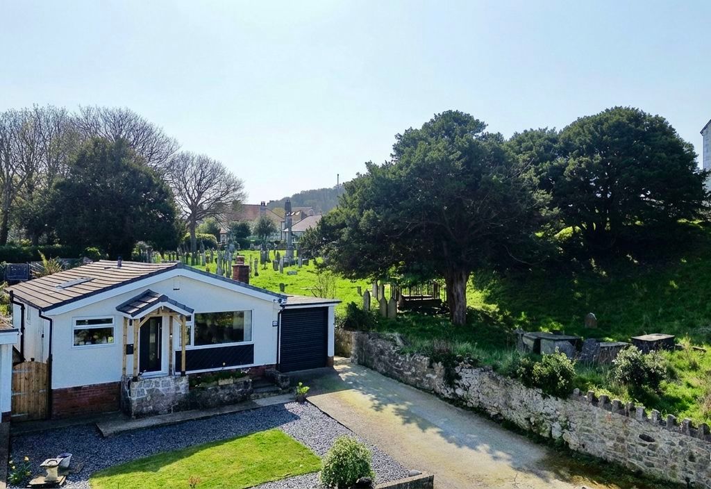 Property photo 1 of 25 Photo 22