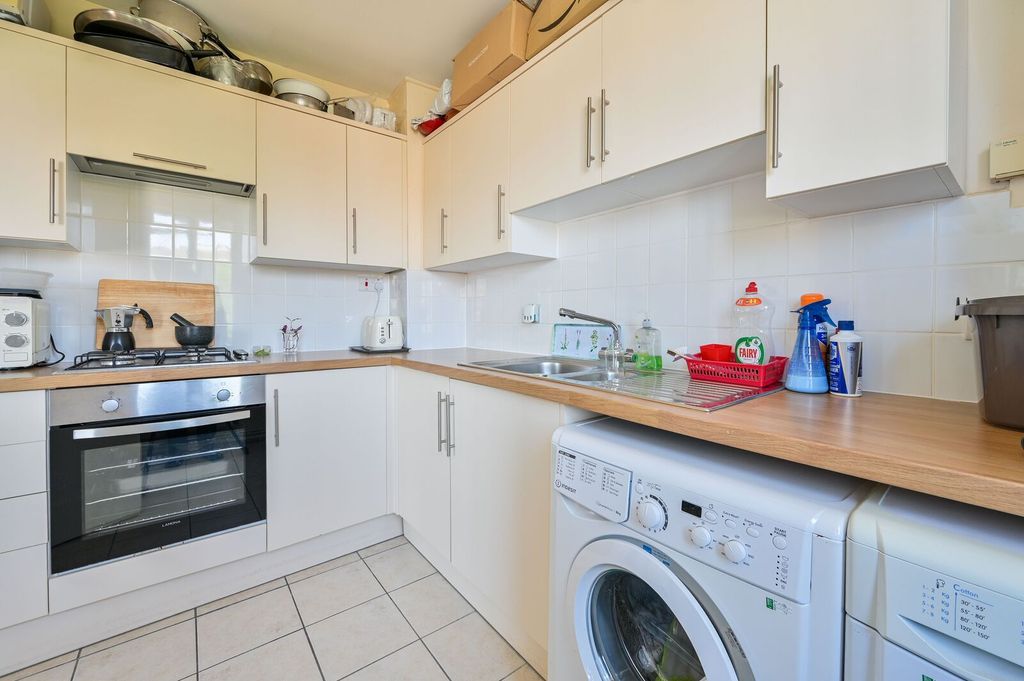 Property photo 3 of 7