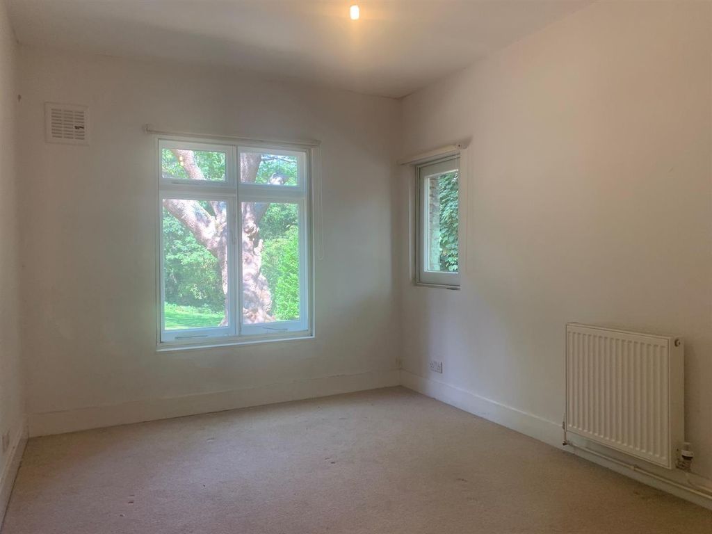 Property photo 3 of 6 3.Jpg