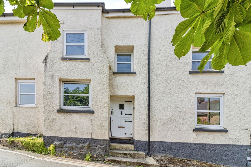 Property photo 1 of 21