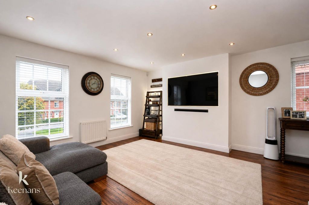 Property photo 3 of 47 2.Jpg