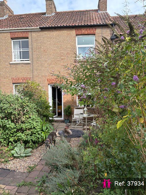Property photo 1 of 18