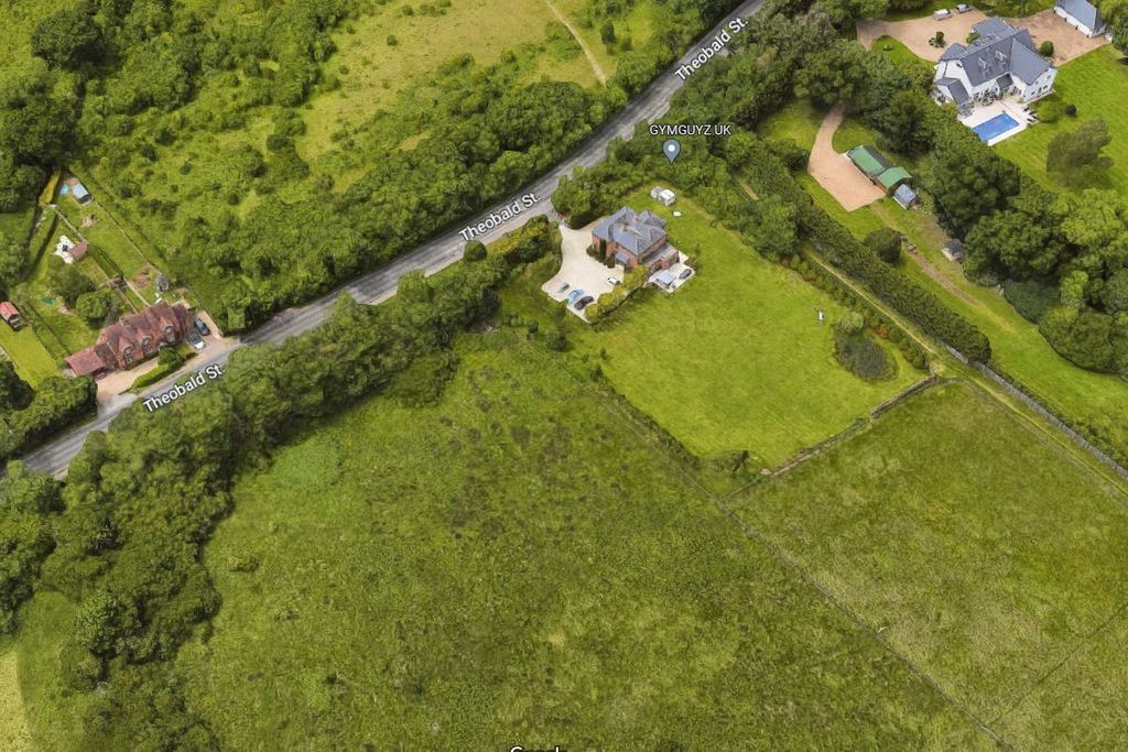 Property photo 2 of 7