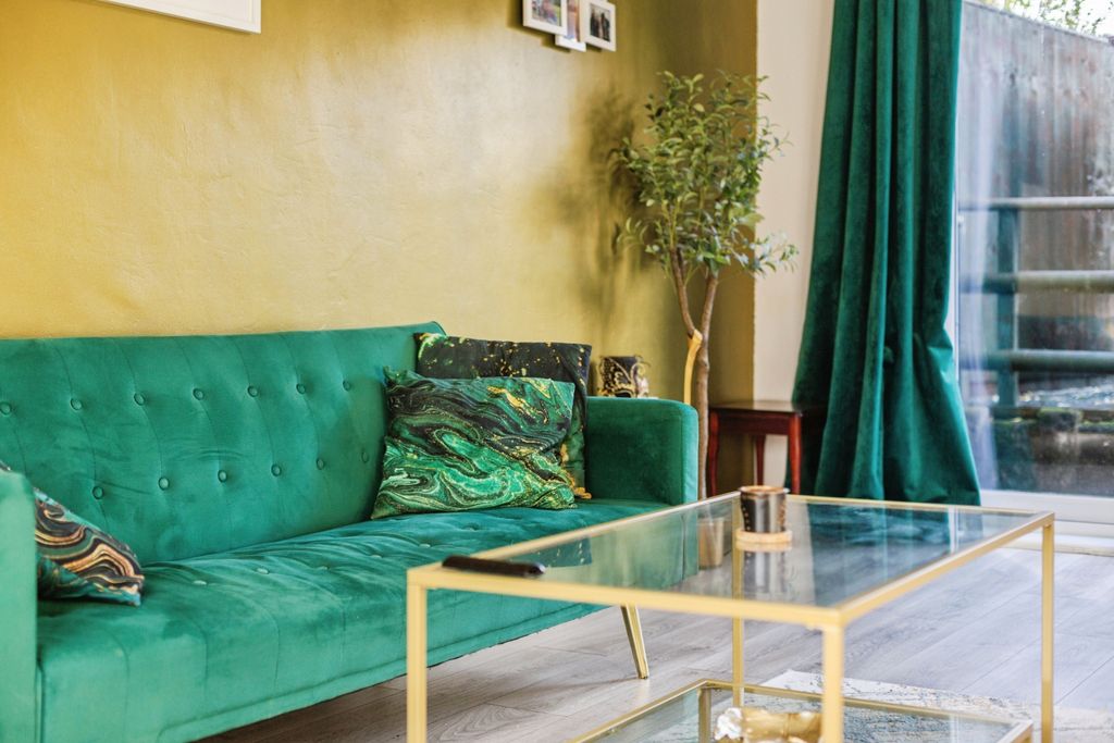 Property photo 3 of 14