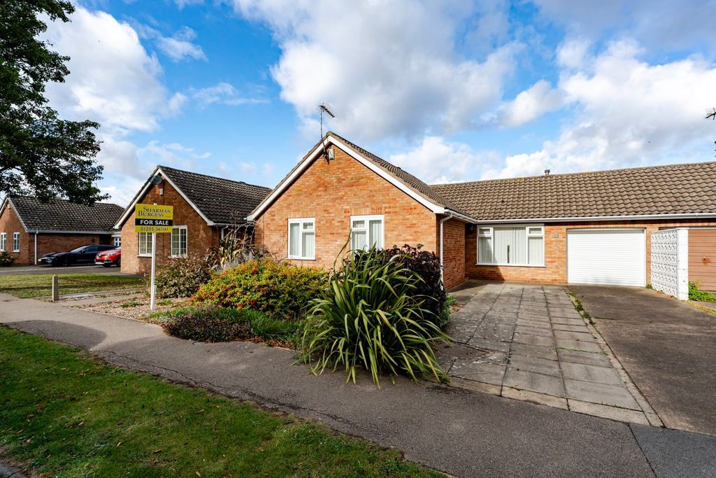 Property photo 2 of 16