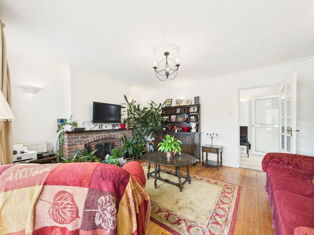 Property photo 3 of 19
