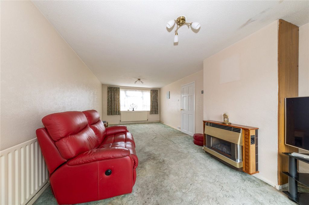 Property photo 3 of 16 Lounge/Dining Room