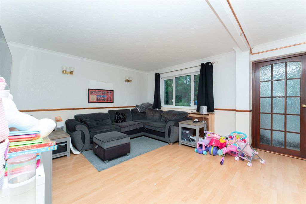 Property photo 2 of 12 13.Jpg