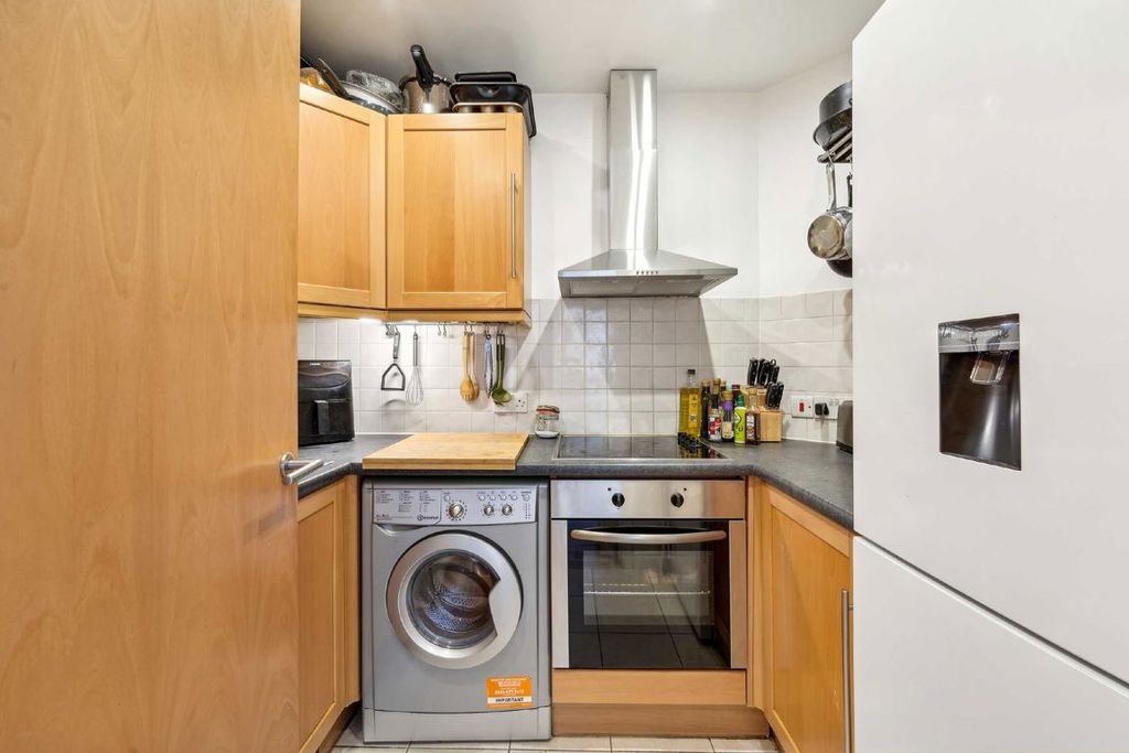Property photo 2 of 5