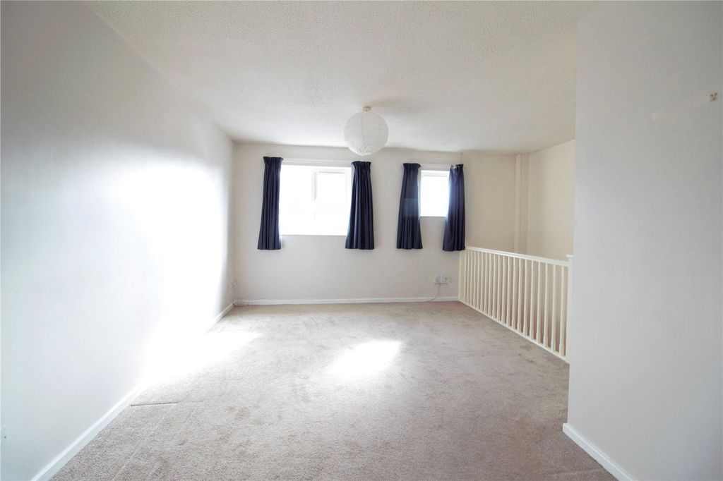 Property photo 3 of 10 Picture No. 11