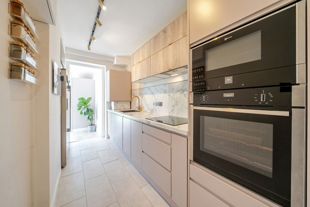 Property photo 3 of 20 1458710-13-6A16E8...