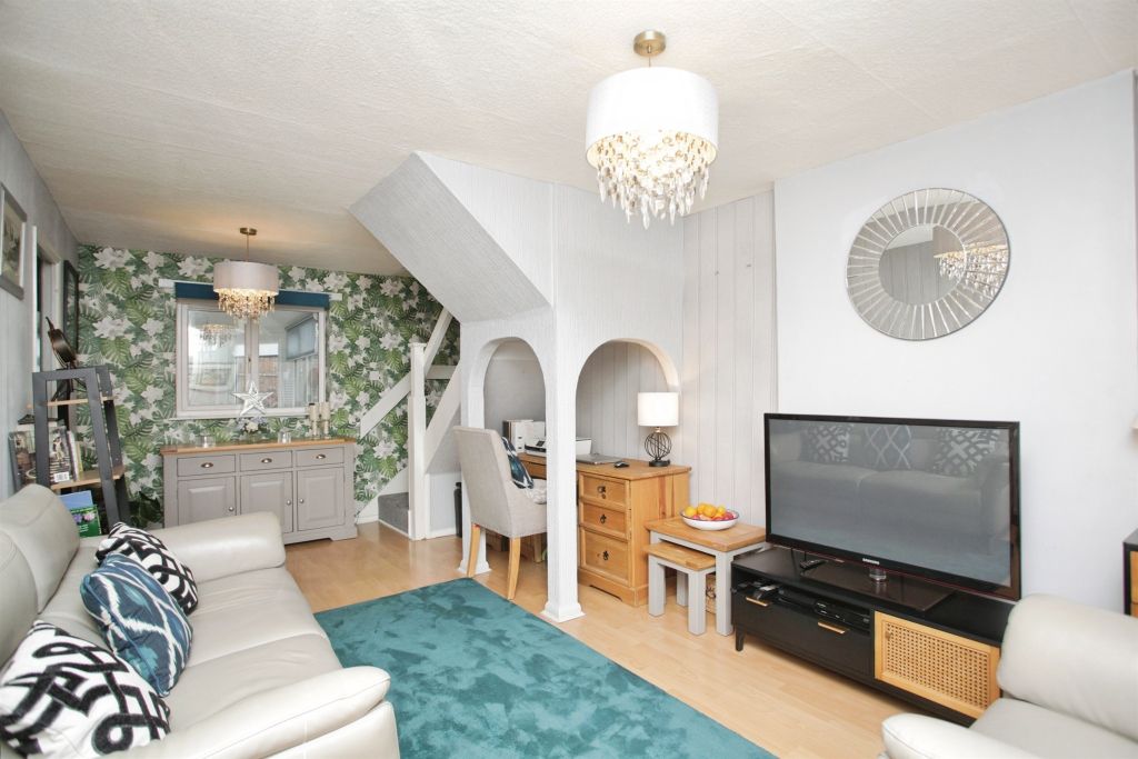 Property photo 2 of 22