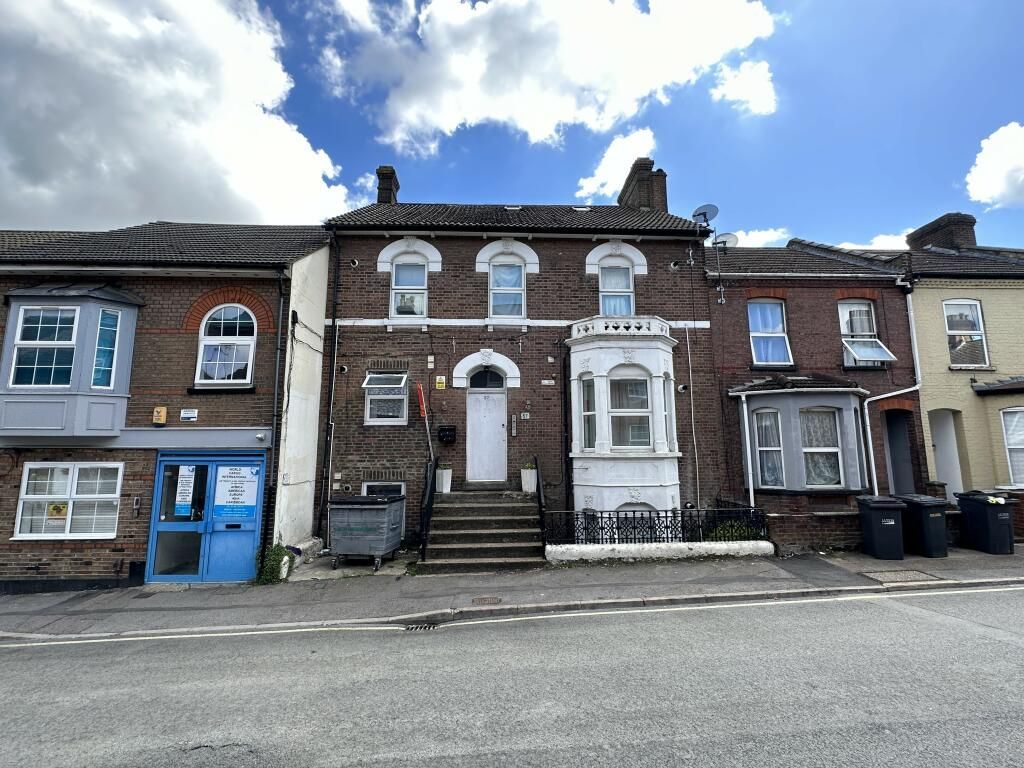 Property photo 1 of 3