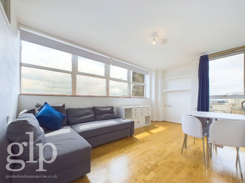 Property photo 2 of 18 5226173