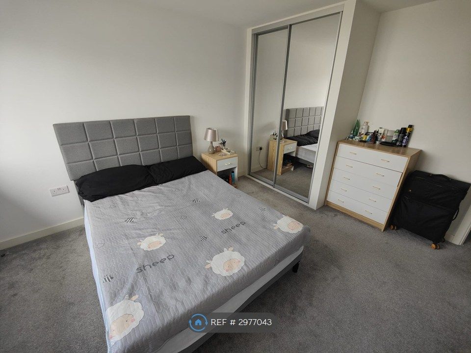 Property photo 3 of 17 Room 1