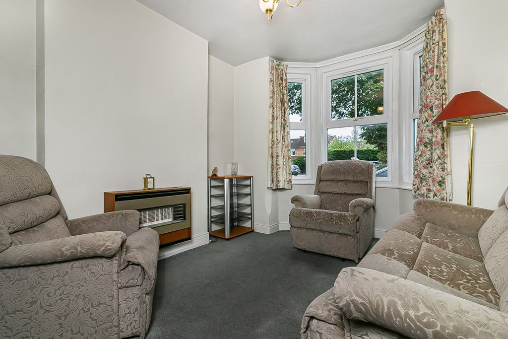 Property photo 3 of 13