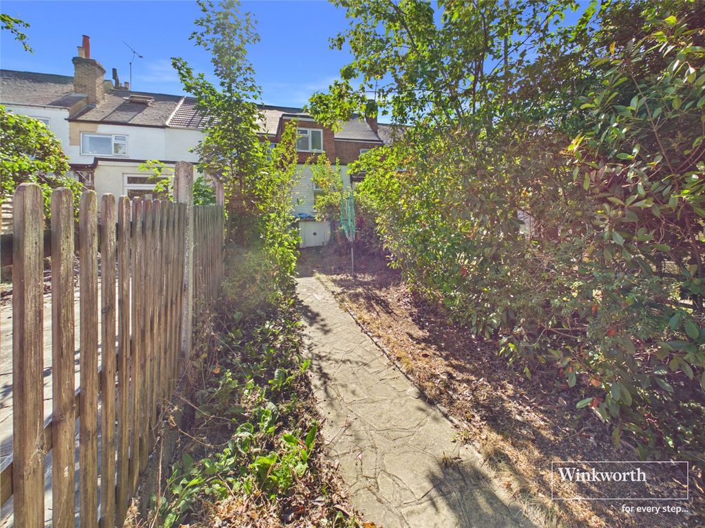 Property photo 2 of 17 Picture No. 12