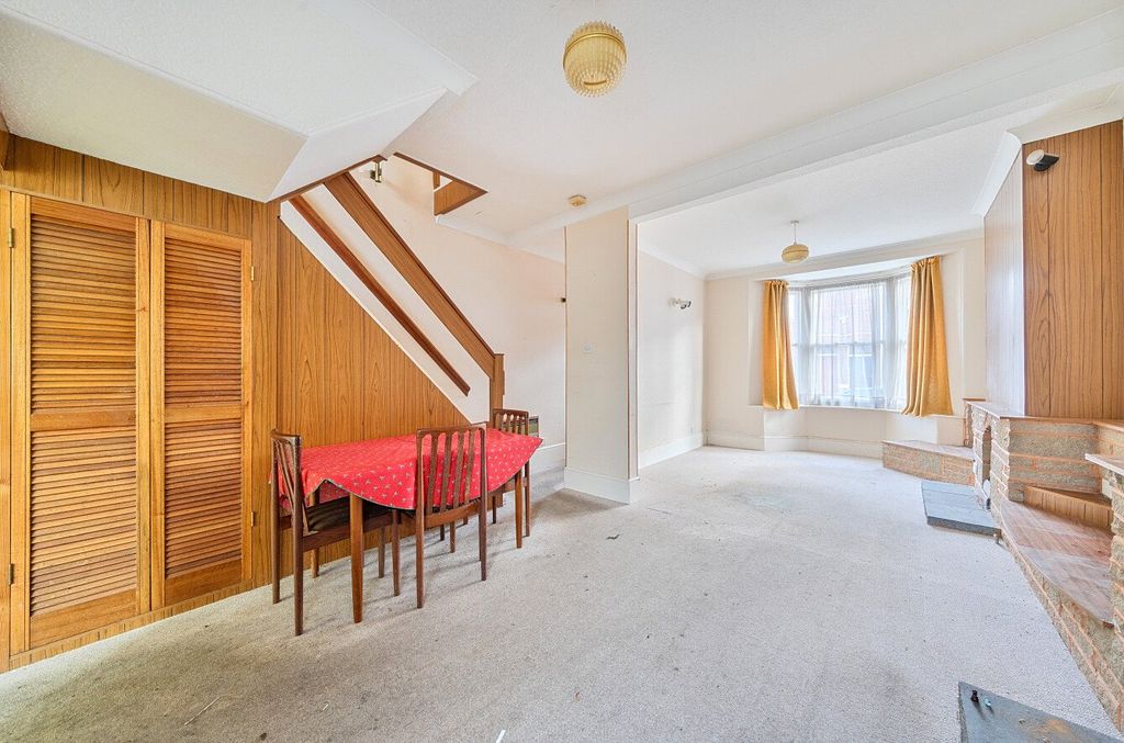 Property photo 2 of 10 Open Plan Living