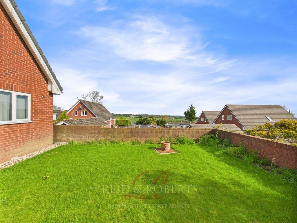 Property photo 2 of 34 Cam04884G0-Pr0048-Still002.Jpg