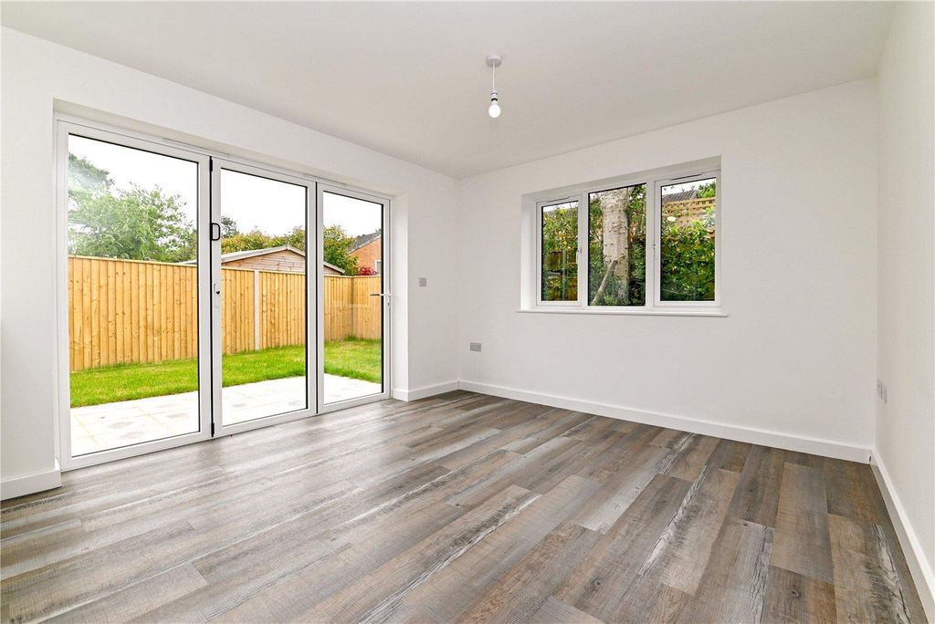 Property photo 3 of 15 Picture No. 40