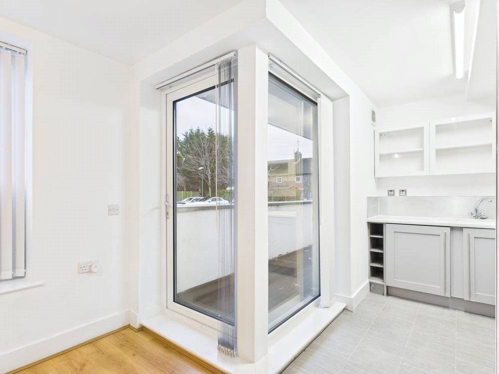 Property photo 2 of 10 Picture No. 11