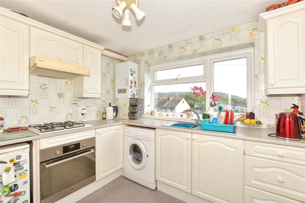 Property photo 2 of 13 Kitchen