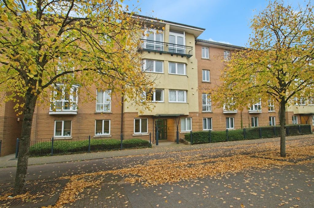 Property photo 1 of 8