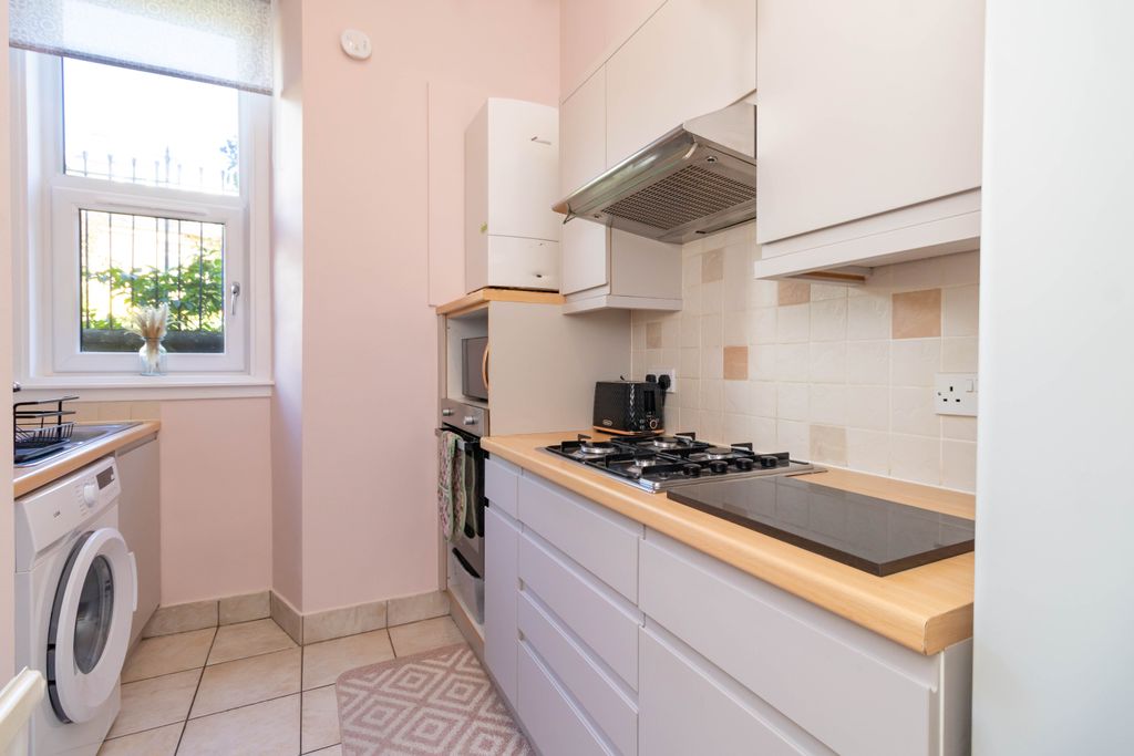 Property photo 2 of 22 Kitchen