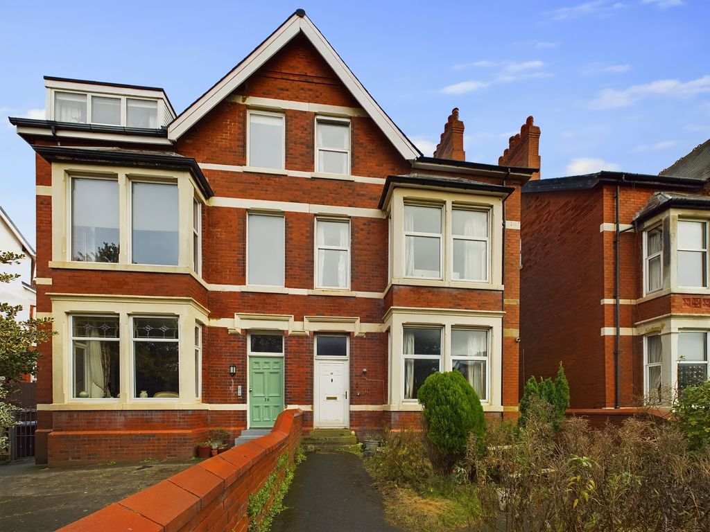Property photo 1 of 24