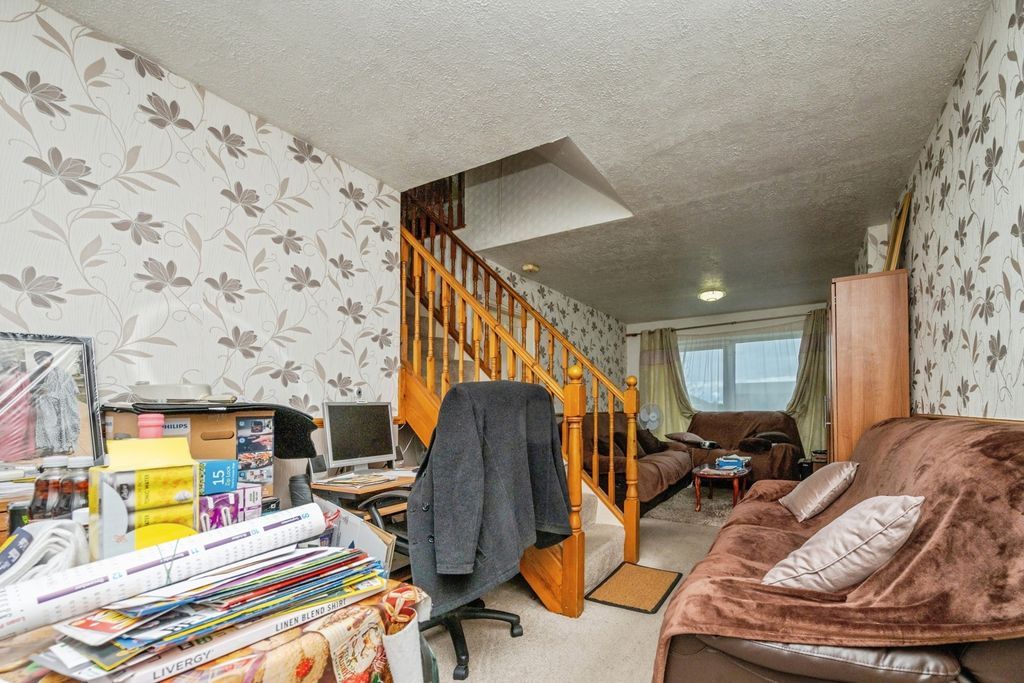 Property photo 2 of 19 Dining