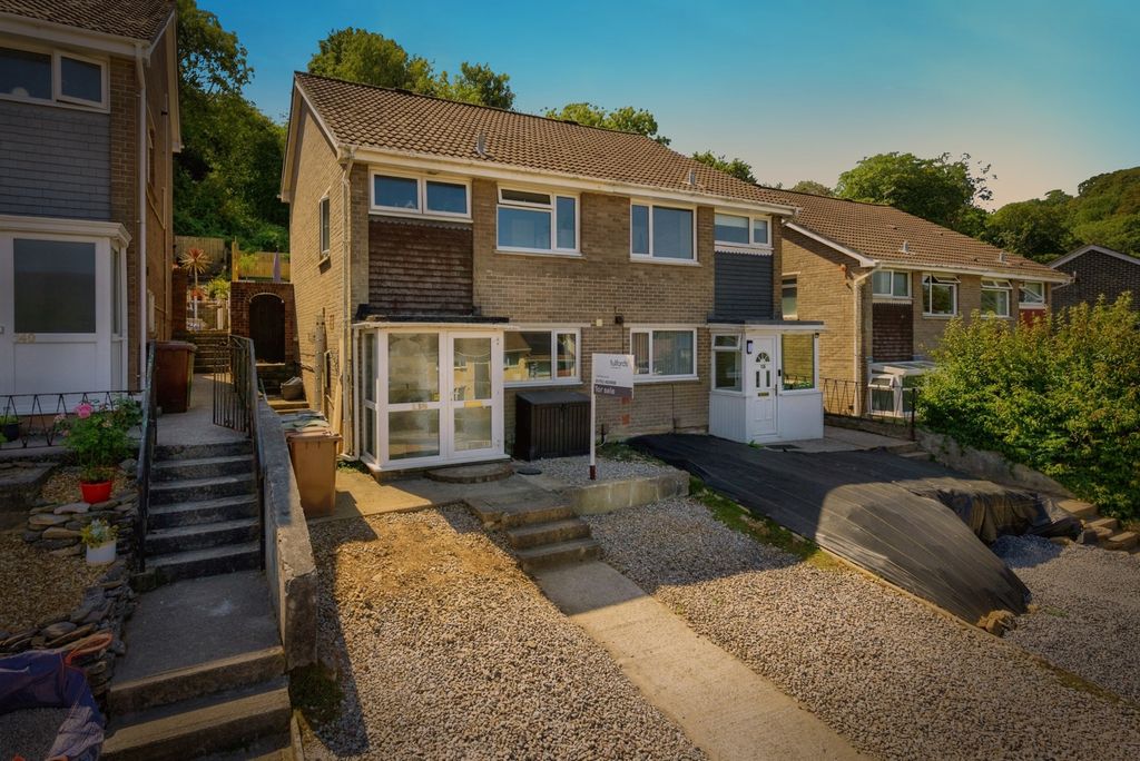 Property photo 1 of 18 Pbox-Img.Jpg