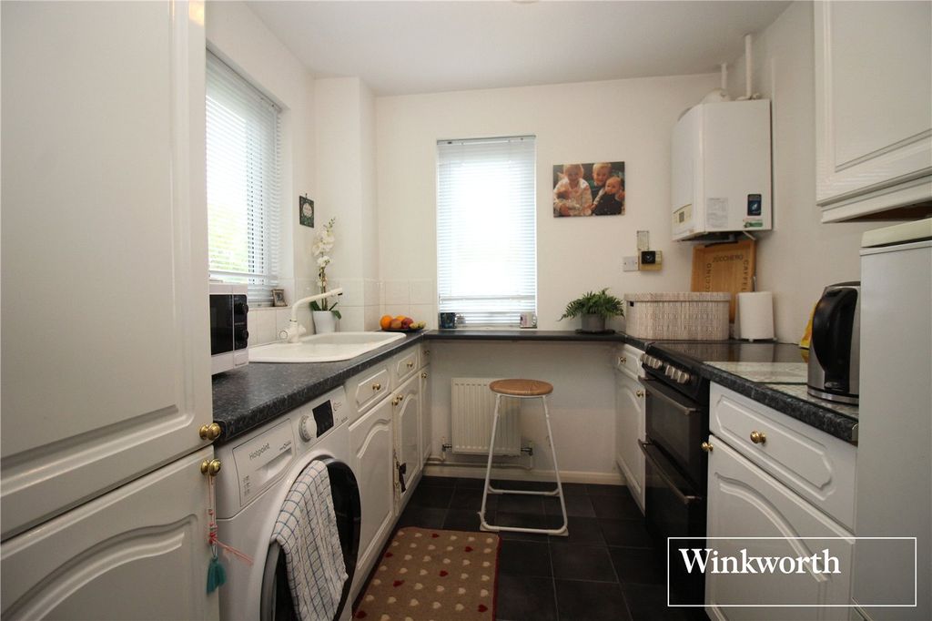 Property photo 3 of 8 Picture No. 06