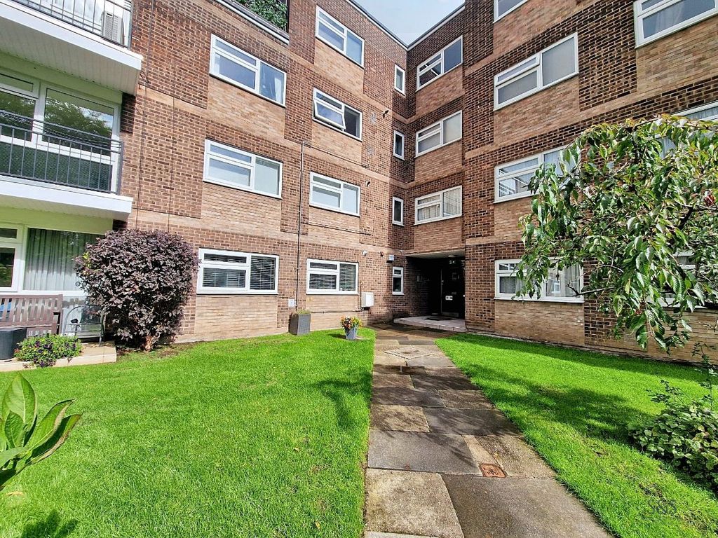 Property photo 1 of 30