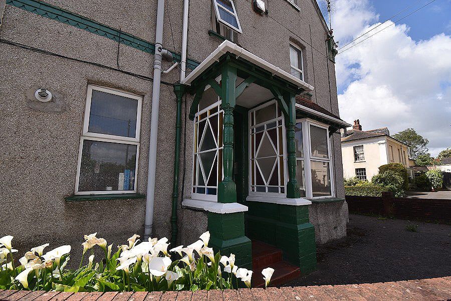 Property photo 2 of 7