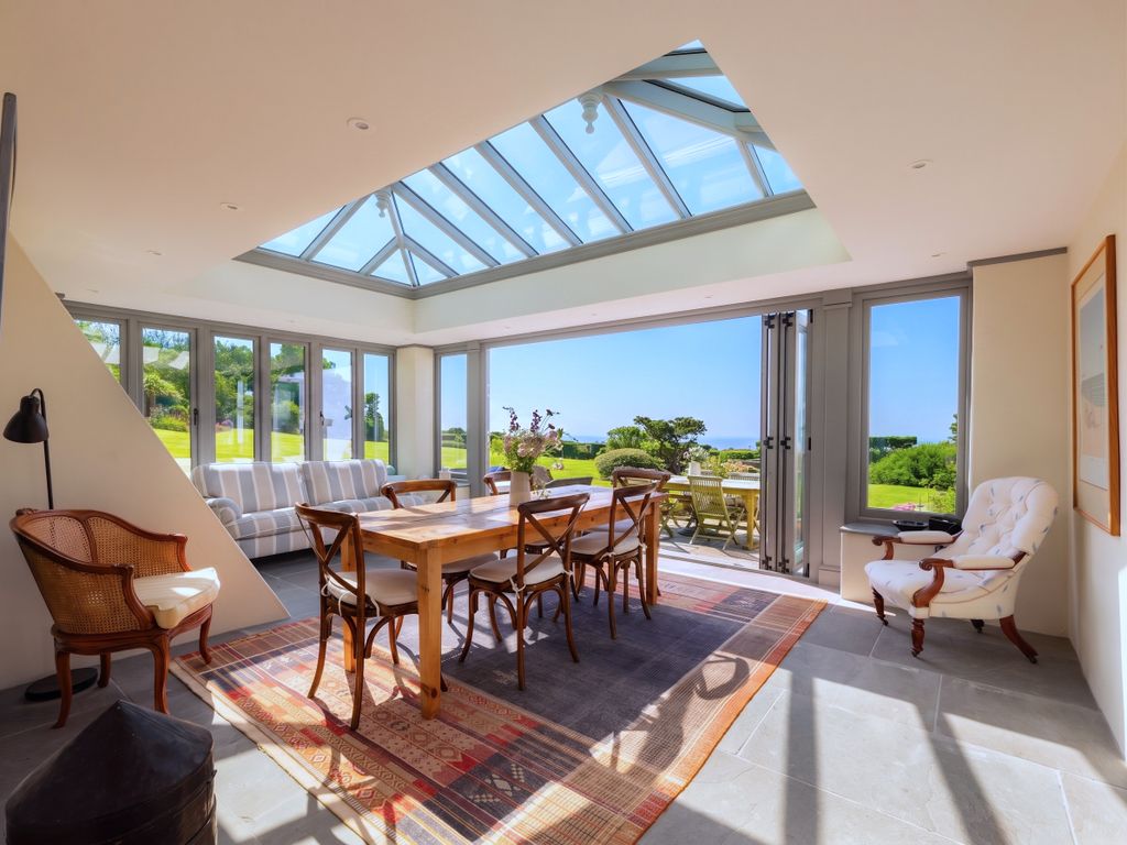 Property photo 3 of 32 Tregardock Cottage Conservatory