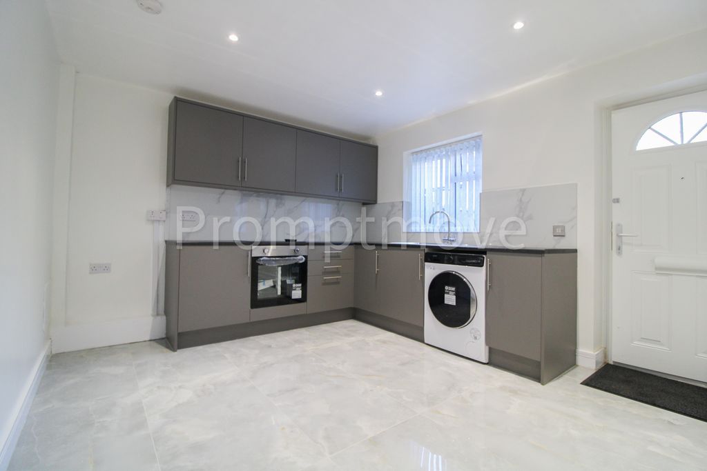 Property photo 3 of 7 Na