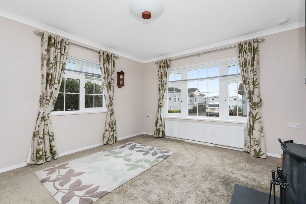 Property photo 3 of 19 Property Image 3