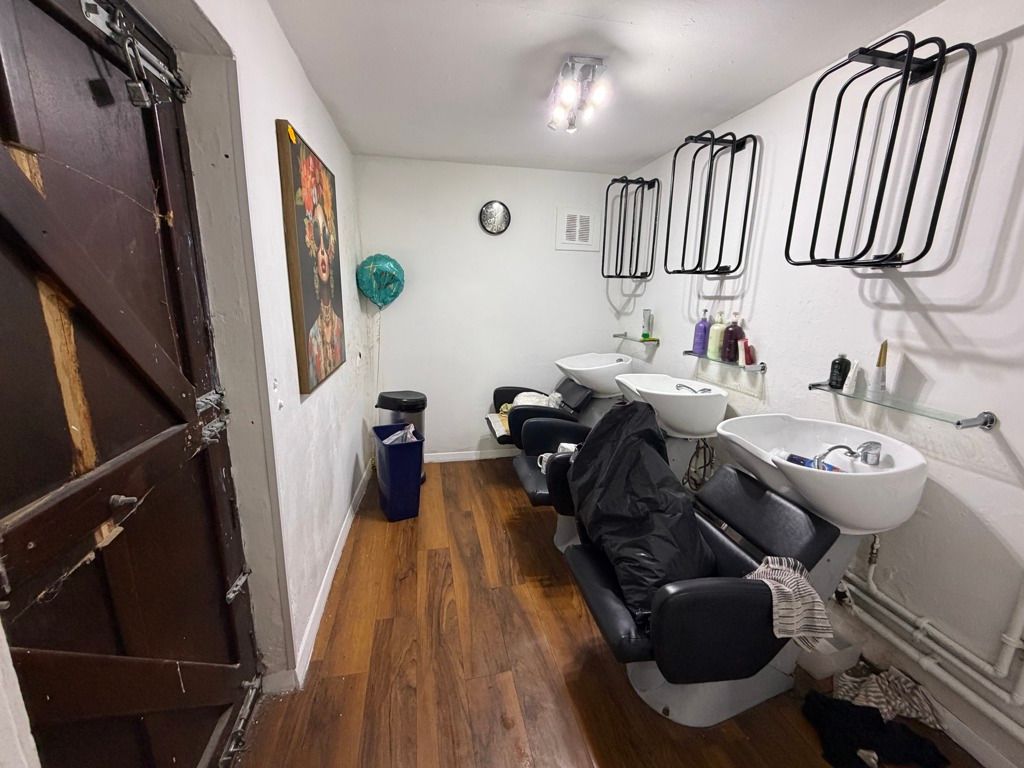 Property photo 2 of 6 Photo 2