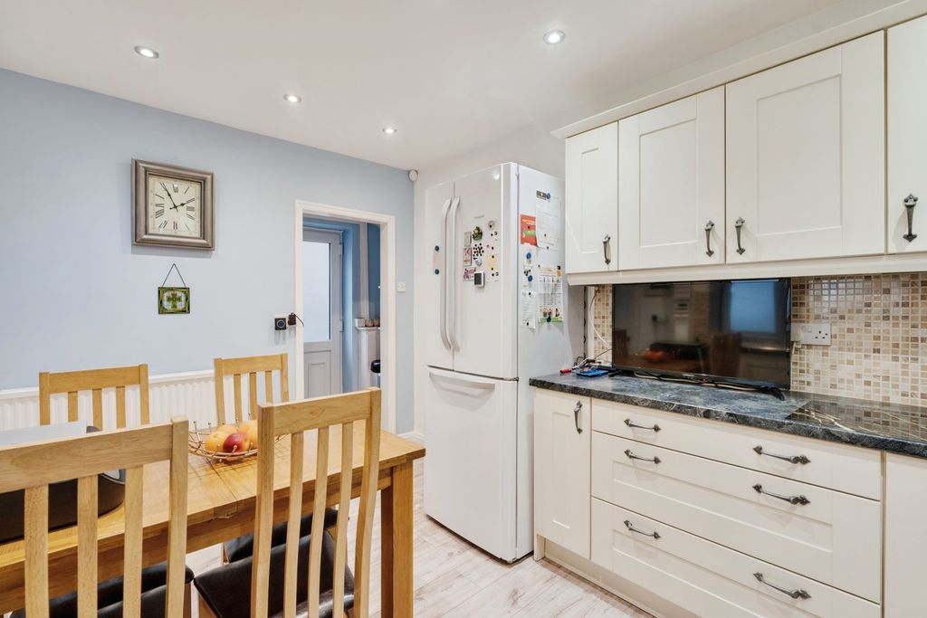 Property photo 3 of 14 Kitchen/Diner