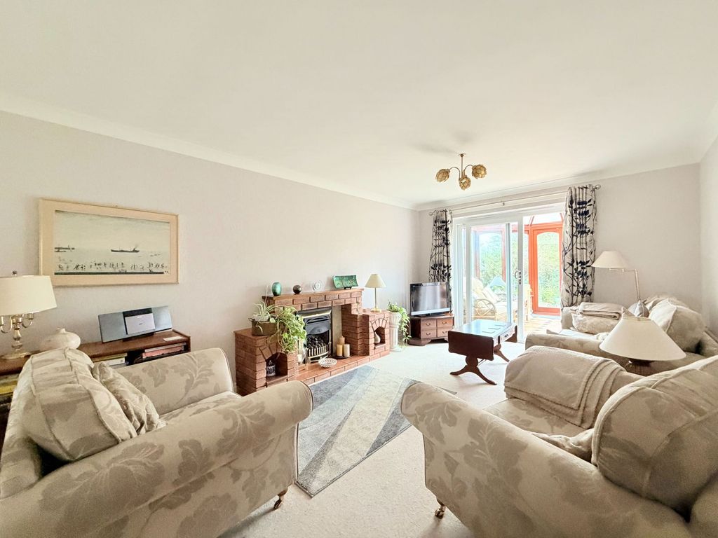 Property photo 3 of 23