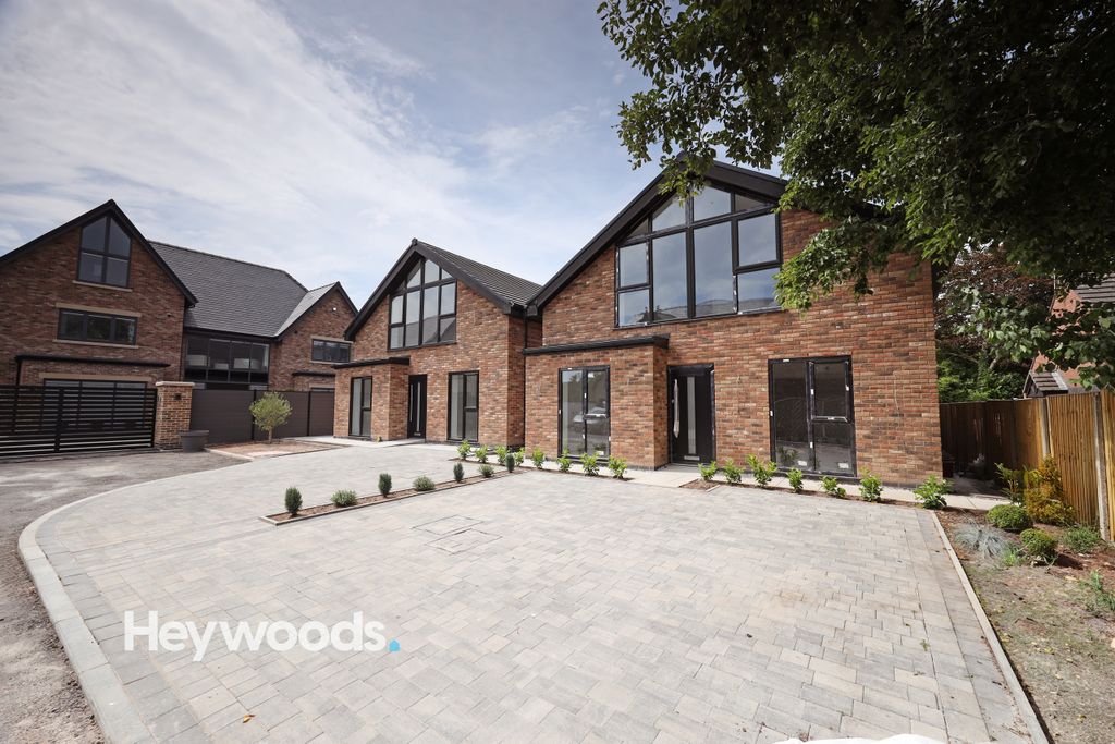 Property photo 1 of 21 0F1A4553