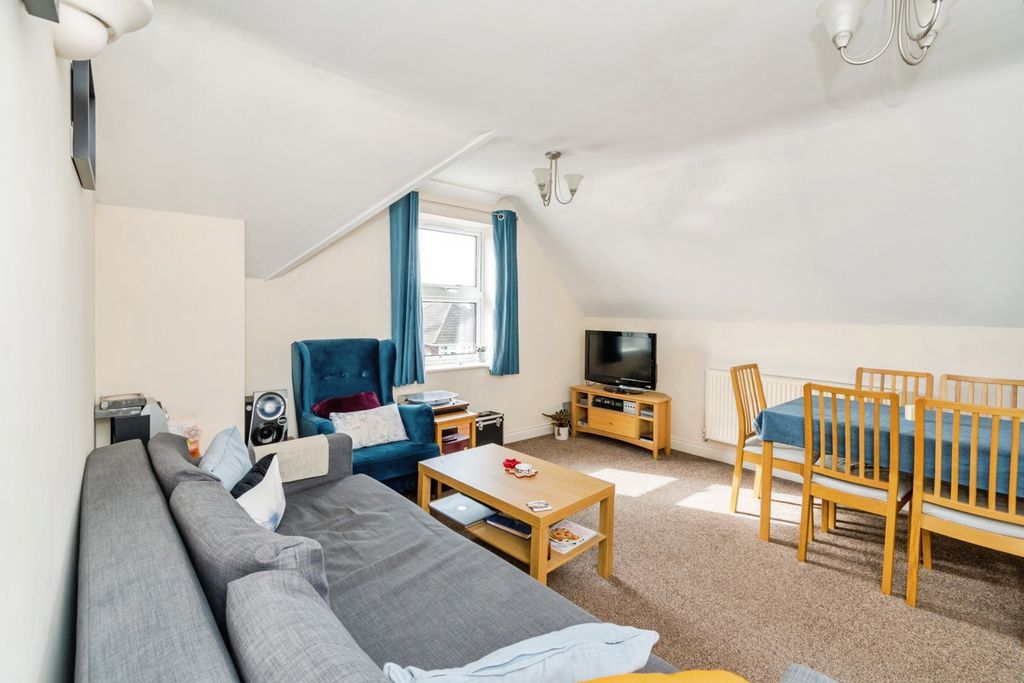 Property photo 2 of 13 Pbox-Img.Jpg