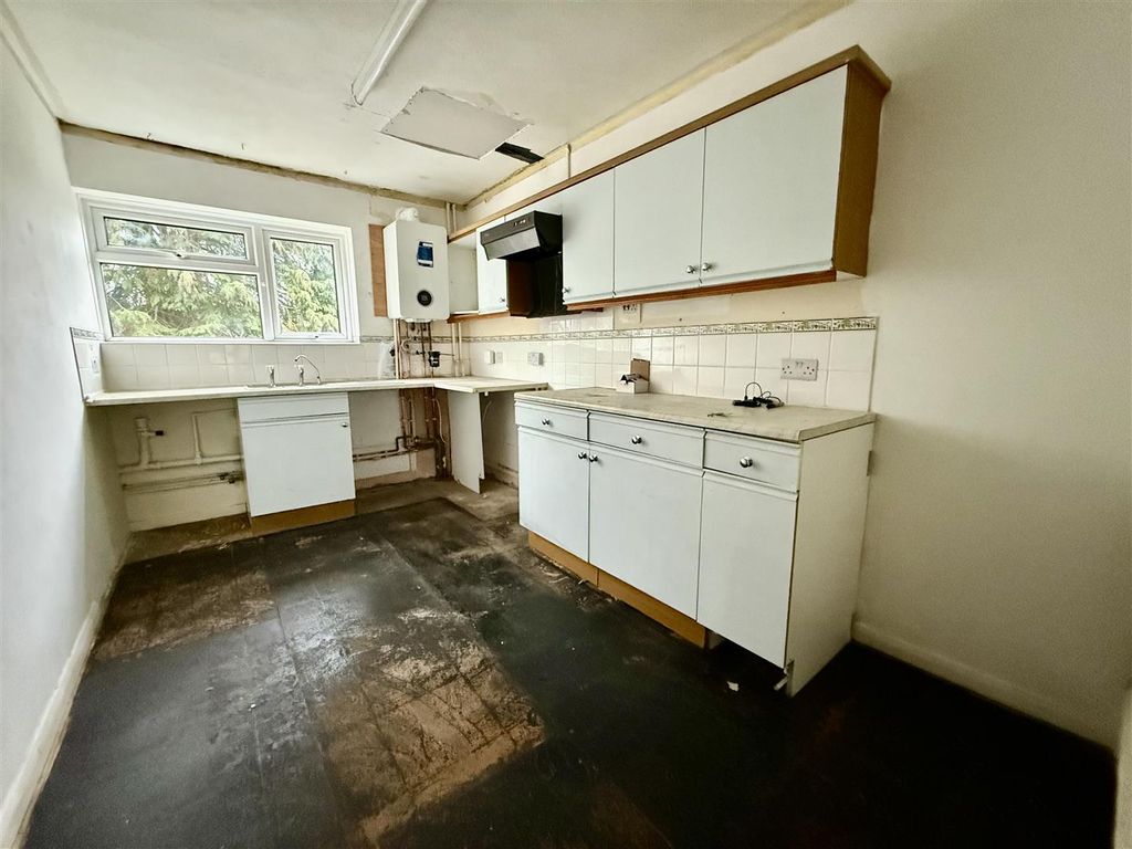 Property photo 3 of 6 Img_5934.Jpeg