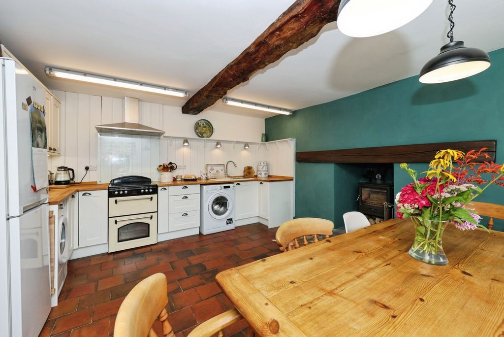 Property photo 3 of 31 Pbox-Img.Jpg