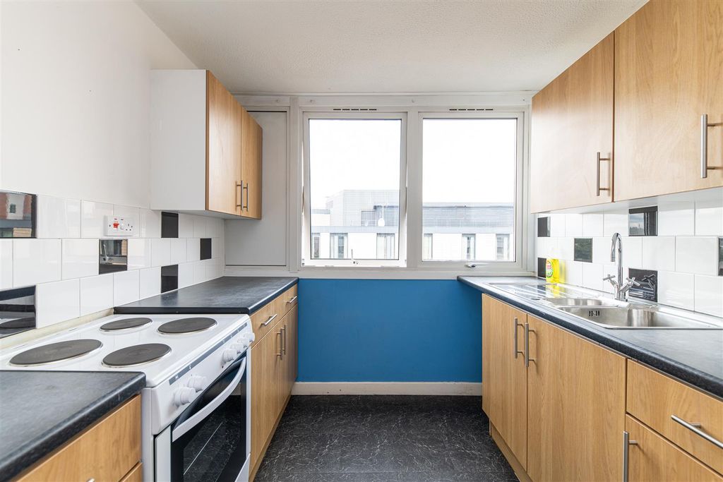 Property photo 3 of 8 Edit-3480.Jpg