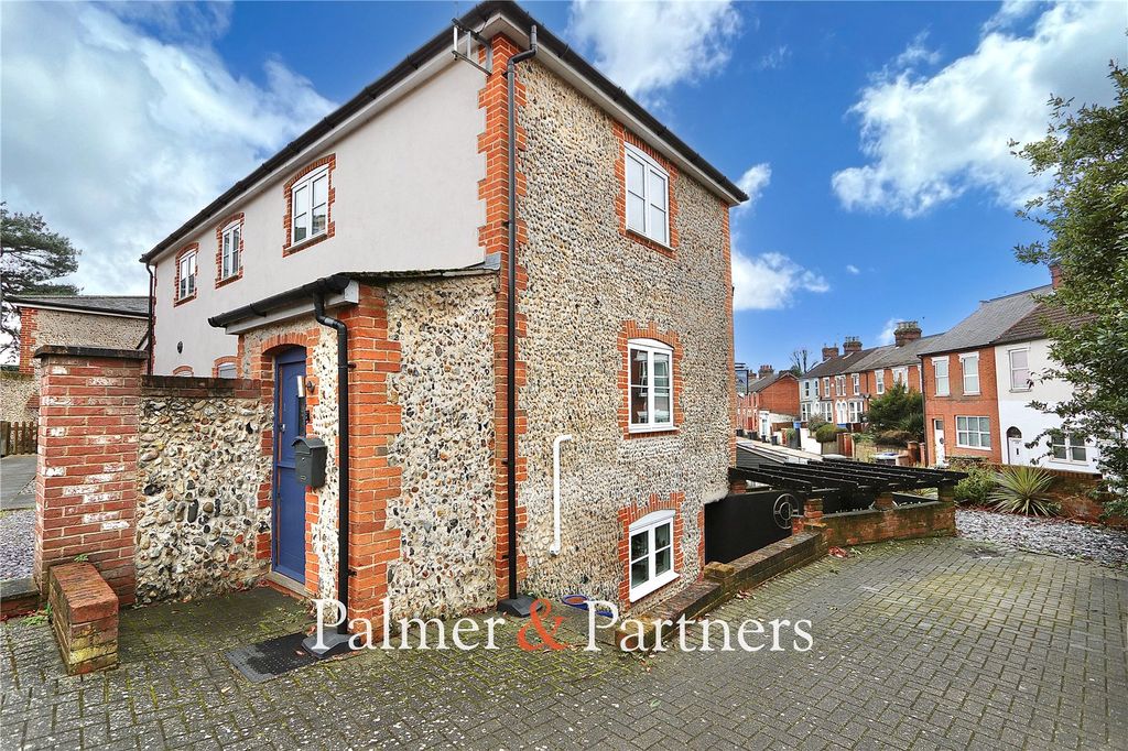 Property photo 1 of 20 Picture No. 07