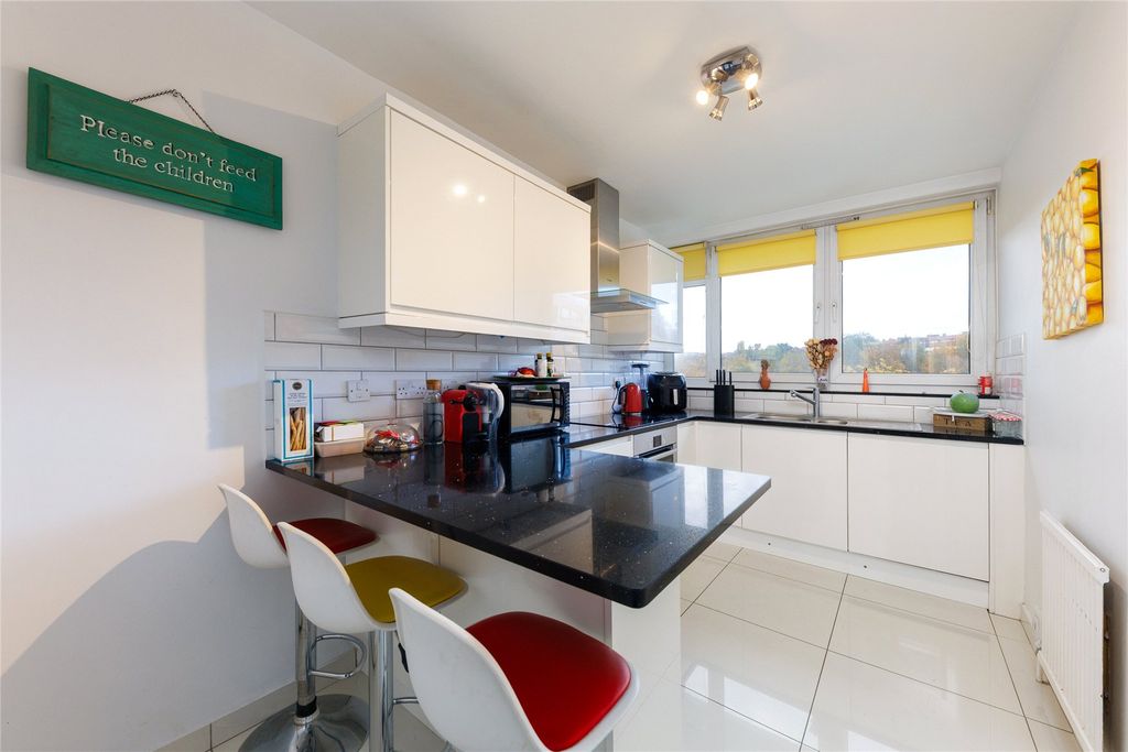 Property photo 1 of 16 Picture No. 03