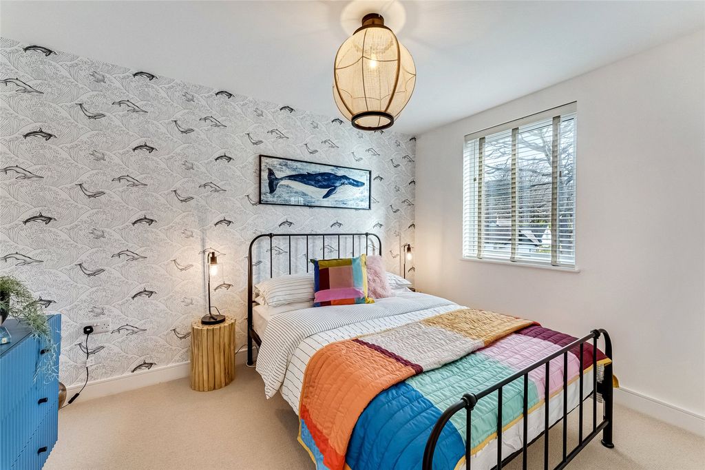 Property photo 2 of 12 Bedroom