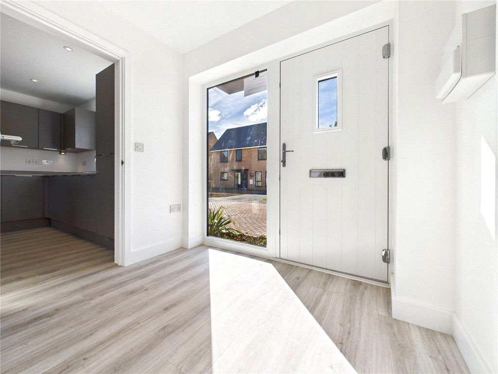 Property photo 2 of 18 Picture No. 03